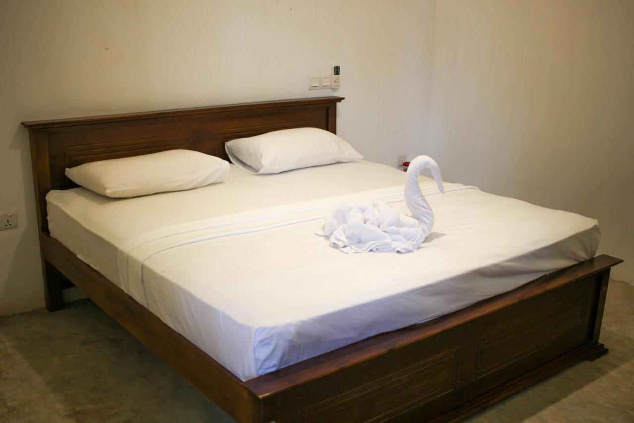 Why Not Backpackers Hostel Mirissa Kültér fotó